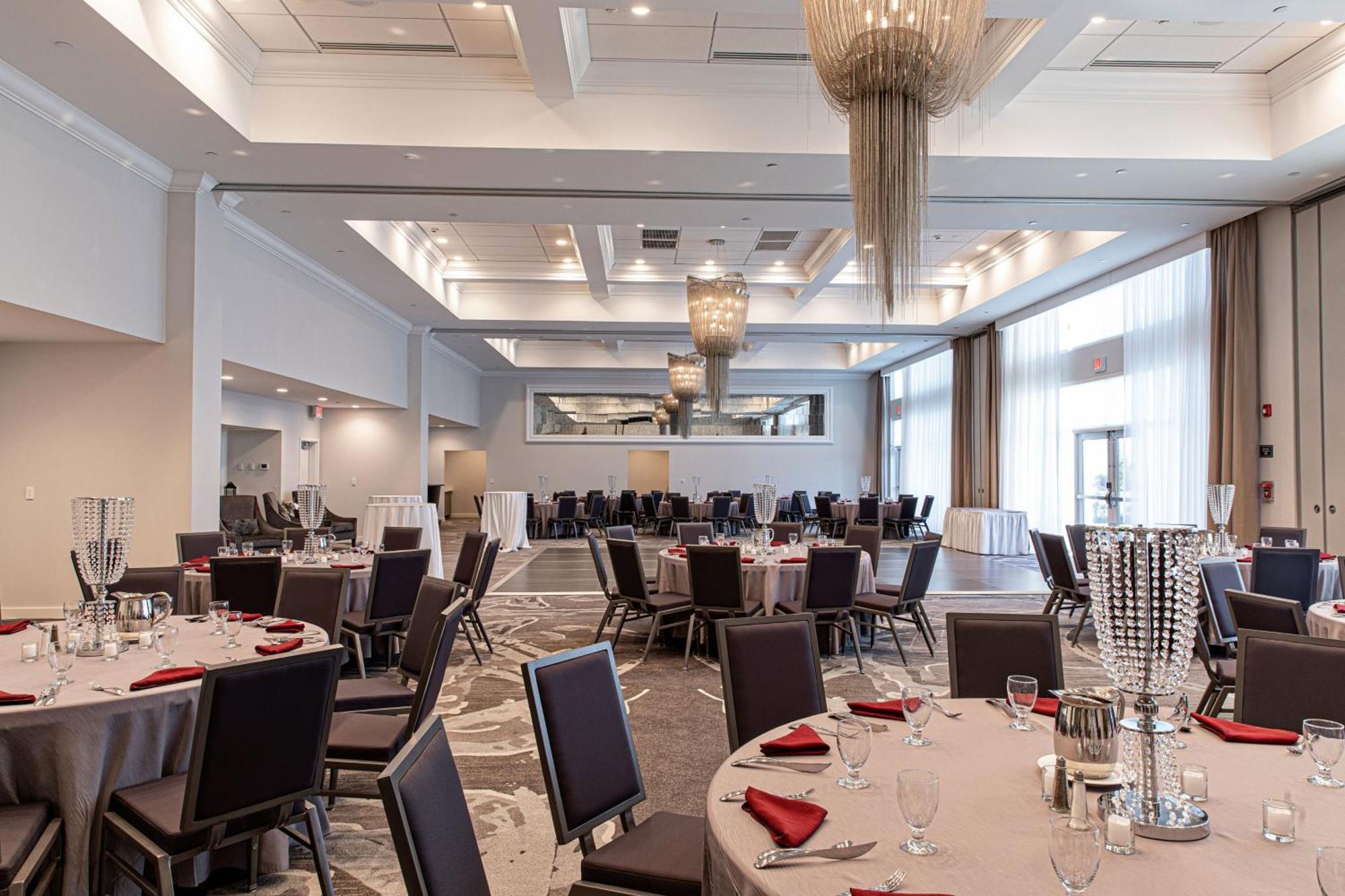 Hotel By Marriott New York Long Island East End